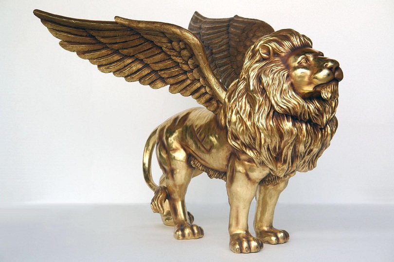 Fiberglass Winged King Lion Statues - Click Image to Close